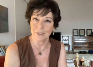 Monica Guerritore, il tumore e le sei chemio: “Ora ho finito”