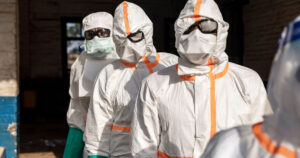 Ebola in Europa, primo caso importato in Francia: un medico positivo al virus