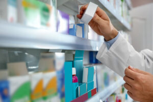 I 10 farmaci essenziali da tenere sempre in casa: guida pratica e completa